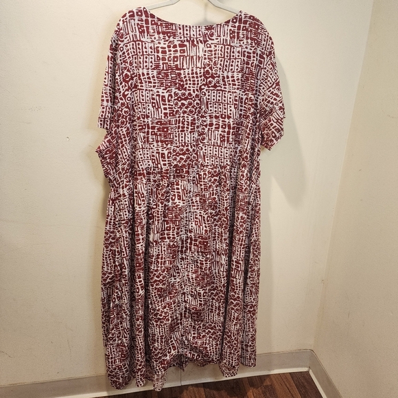 Women Within Chic Red and White Geometric Short Sleeves Maxi Dress Plus Size 3x - Picture 9 of 11